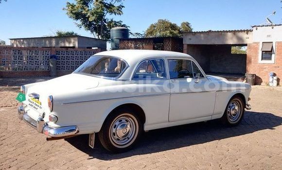 Nunua Ilio tumika Acura Legend Nyingine Gari ndani ya Mabvuku nchini Harare