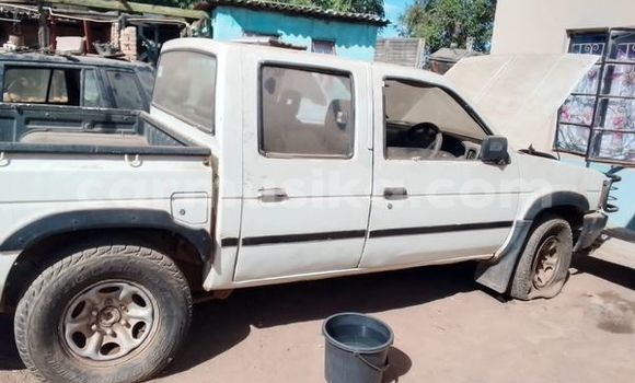 Tenga Tsaru Nissan Hardbody Zvimwe Mota in Mabelreign in Harare Tenga Tsaru Nissan Hardbody Zvimwe Mota in Mabelreign in Harare