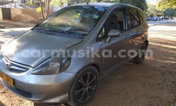 Nunua Ilio tumika Honda Fit Nyingine Gari ndani ya Avondale nchini Harare Nunua Ilio tumika Honda Fit Nyingine Gari ndani ya Avondale nchini Harare