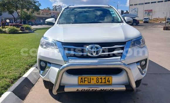 Tenga Tsaru Toyota Fortuner Chena Mota in Belvedere in Harare