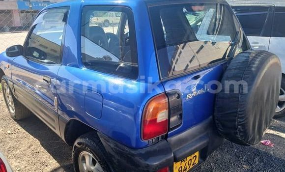 Nunua Ilio tumika Toyota RAV4 Nyingine Gari ndani ya Avondale nchini Harare Nunua Ilio tumika Toyota RAV4 Nyingine Gari ndani ya Avondale nchini Harare