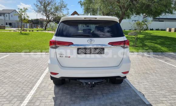 Buy Used Toyota Fortuner White Car in Bulawayo in Bulawayo Buy Used Toyota Fortuner White Car in Bulawayo in Bulawayo