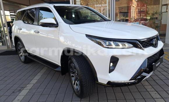 Buy Used Toyota Fortuner White Car in Bulawayo in Bulawayo Buy Used Toyota Fortuner White Car in Bulawayo in Bulawayo