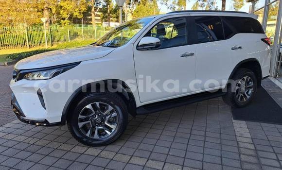 Buy Used Toyota Fortuner White Car in Bulawayo in Bulawayo Buy Used Toyota Fortuner White Car in Bulawayo in Bulawayo