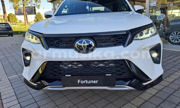 Buy Used Toyota Fortuner White Car in Bulawayo in Bulawayo Buy Used Toyota Fortuner White Car in Bulawayo in Bulawayo