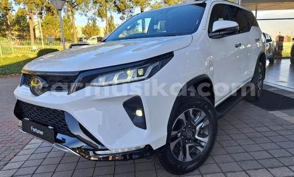 Buy Used Toyota Fortuner White Car in Bulawayo in Bulawayo Buy Used Toyota Fortuner White Car in Bulawayo in Bulawayo