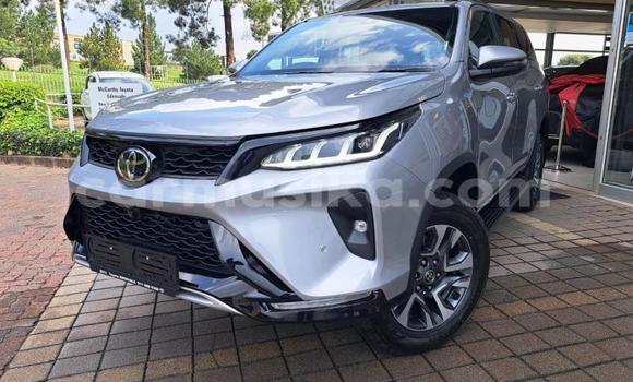 Acheter Occasion Voiture Toyota Fortuner Gris à Bulawayo, Bulawayo Acheter Occasion Voiture Toyota Fortuner Gris à Bulawayo, Bulawayo