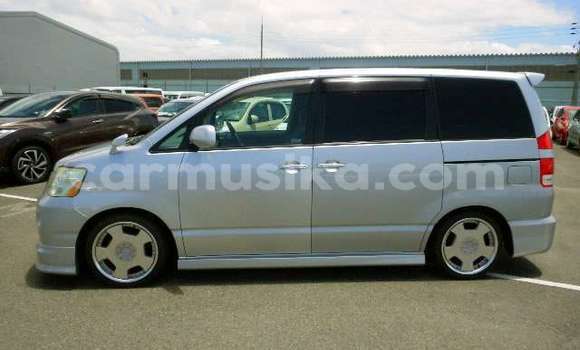 Buy Used Toyota Noah Silver Car in Bulawayo in Bulawayo Buy Used Toyota Noah Silver Car in Bulawayo in Bulawayo
