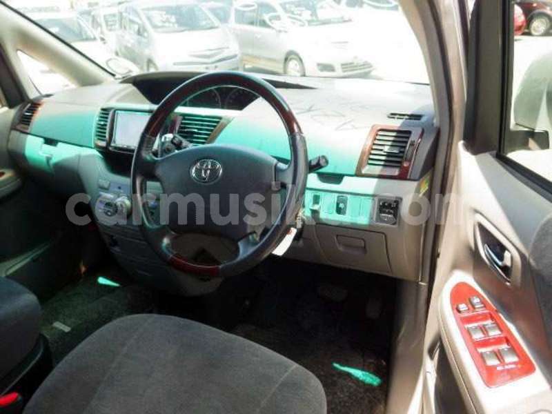 Big with watermark toyota noah bulawayo bulawayo 35449