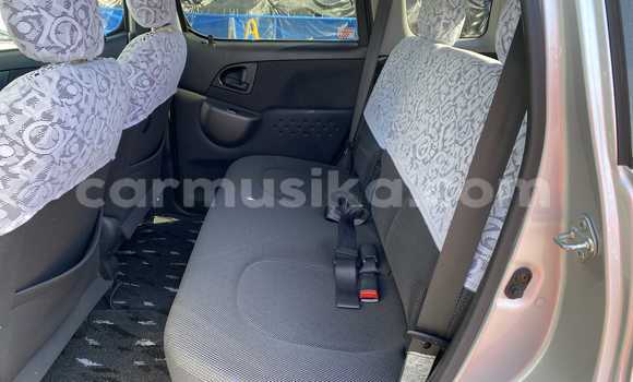 Acheter Occasion Voiture Toyota FunCargo Gris à Bulawayo, Bulawayo Acheter Occasion Voiture Toyota FunCargo Gris à Bulawayo, Bulawayo