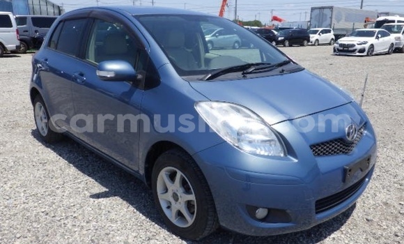 Buy Used Toyota Vitz Blue Car in Beitbridge in Matabeleland South Buy Used Toyota Vitz Blue Car in Beitbridge in Matabeleland South