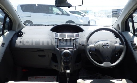 Nunua Ilio tumika Toyota Vitz Bluu Gari ndani ya Beitbridge nchini Matabeleland Kusini Nunua Ilio tumika Toyota Vitz Bluu Gari ndani ya Beitbridge nchini Matabeleland Kusini