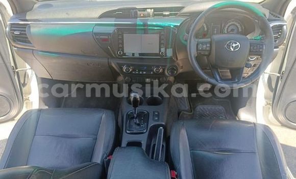 Acheter Occasion Voiture Toyota Hilux Blanc à Beitbridge, Matabeleland South Acheter Occasion Voiture Toyota Hilux Blanc à Beitbridge, Matabeleland South