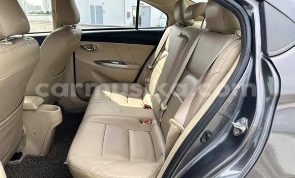 Buy Used Toyota Vios Beige Car in Beitbridge in Matabeleland South Buy Used Toyota Vios Beige Car in Beitbridge in Matabeleland South