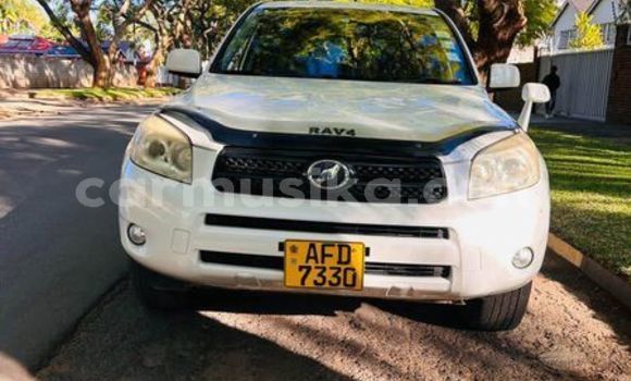 Nunua Ilio tumika Toyota RAV4 Nyingine Gari ndani ya Harare nchini Harare Nunua Ilio tumika Toyota RAV4 Nyingine Gari ndani ya Harare nchini Harare