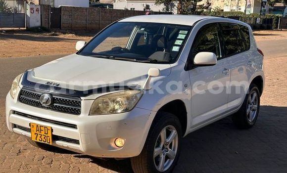 Nunua Ilio tumika Toyota RAV4 Nyingine Gari ndani ya Harare nchini Harare Nunua Ilio tumika Toyota RAV4 Nyingine Gari ndani ya Harare nchini Harare