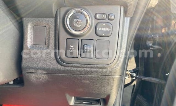 Tenga Tsaru Toyota Wish Nhema Mota in Beitbridge in Matabeleland South Tenga Tsaru Toyota Wish Nhema Mota in Beitbridge in Matabeleland South