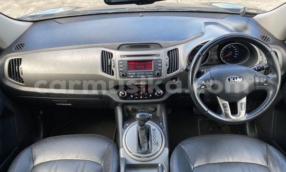 Nunua Ilio tumika Kia Sportage Beige Gari ndani ya Beitbridge nchini Matabeleland Kusini Nunua Ilio tumika Kia Sportage Beige Gari ndani ya Beitbridge nchini Matabeleland Kusini