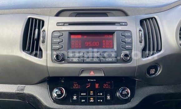 Nunua Ilio tumika Kia Sportage Beige Gari ndani ya Beitbridge nchini Matabeleland Kusini Nunua Ilio tumika Kia Sportage Beige Gari ndani ya Beitbridge nchini Matabeleland Kusini