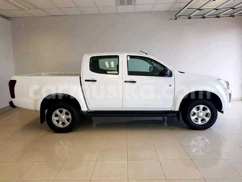 Big with watermark isuzu d max midlands gweru 35514