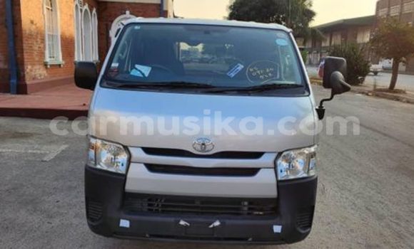 Nunua Ilio tumika Toyota Harrier Nyingine Gari ndani ya Harare nchini Harare Nunua Ilio tumika Toyota Harrier Nyingine Gari ndani ya Harare nchini Harare