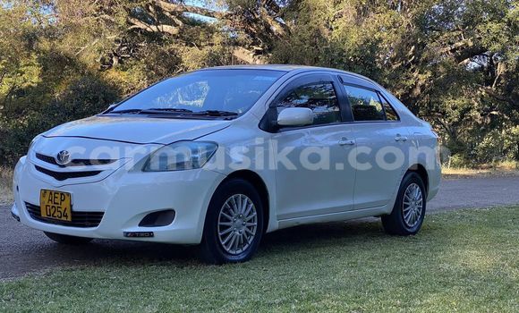 Tenga Tsaru Toyota Belta Chena Mota in Chegutu in Dunhu reMashonaland yeMadokero