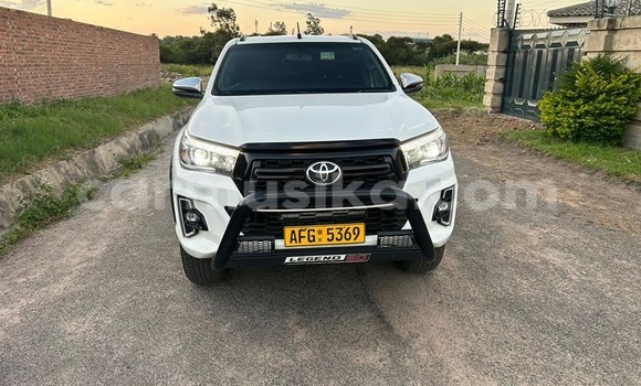 Tenga Tsaru Toyota Land Cruiser Zvimwe Mota in Harare in Harare Tenga Tsaru Toyota Land Cruiser Zvimwe Mota in Harare in Harare