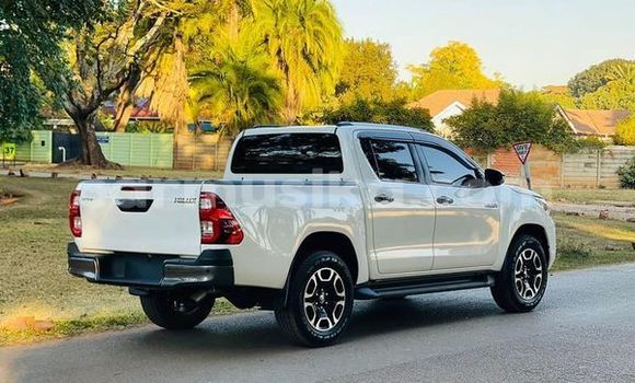 Tenga Tsaru Toyota Hilux Zvimwe Mota in Harare in Harare Tenga Tsaru Toyota Hilux Zvimwe Mota in Harare in Harare