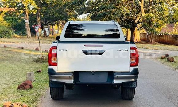 Tenga Tsaru Toyota Hilux Zvimwe Mota in Harare in Harare Tenga Tsaru Toyota Hilux Zvimwe Mota in Harare in Harare