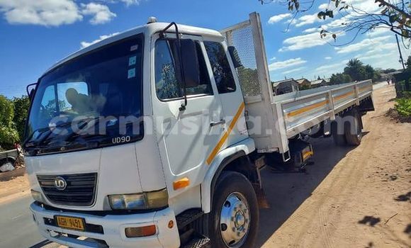 Tenga Tsaru Nissan Urvan Zvimwe Mota in Harare in Harare Tenga Tsaru Nissan Urvan Zvimwe Mota in Harare in Harare