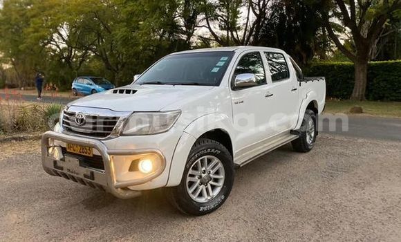Nunua Ilio tumika Toyota Hilux Nyingine Gari ndani ya Harare nchini Harare