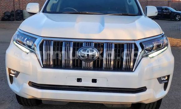 Tenga Tsaru Toyota Land Cruiser Prado Zvimwe Mota in Harare in Harare