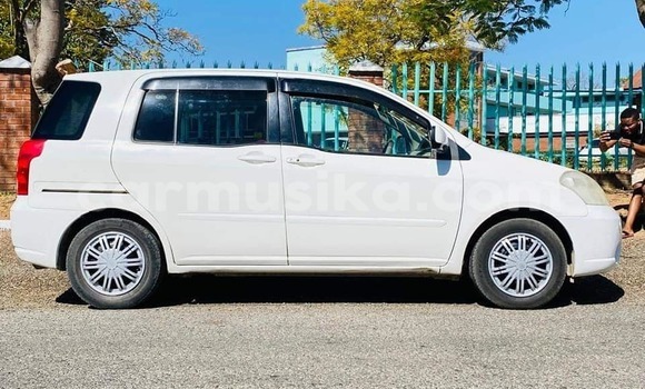 Nunua Ilio tumika Toyota Raum Nyeupe Gari ndani ya Bulawayo nchini Bulawayo Nunua Ilio tumika Toyota Raum Nyeupe Gari ndani ya Bulawayo nchini Bulawayo