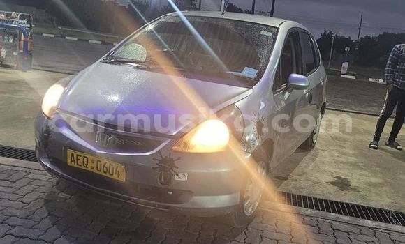 Nunua Ilio tumika Honda Fit Nyeupe Gari ndani ya Borrowdale nchini Harare