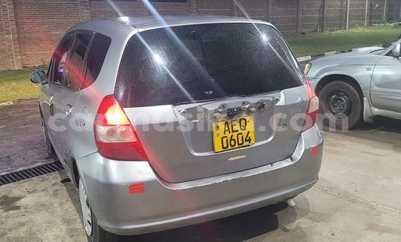 Nunua Ilio tumika Honda Fit Nyeupe Gari ndani ya Borrowdale nchini Harare Nunua Ilio tumika Honda Fit Nyeupe Gari ndani ya Borrowdale nchini Harare