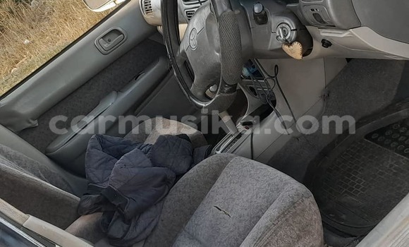 Nunua Ilio tumika Toyota Corolla Nyeupe Gari ndani ya Belvedere nchini Harare Nunua Ilio tumika Toyota Corolla Nyeupe Gari ndani ya Belvedere nchini Harare