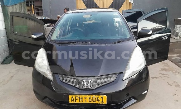 Tenga Tsaru Honda Fit Nhema Mota in Belvedere in Harare