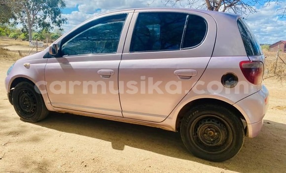 Nunua Ilio tumika Toyota Vitz Nyingine Gari ndani ya Borrowdale nchini Harare Nunua Ilio tumika Toyota Vitz Nyingine Gari ndani ya Borrowdale nchini Harare
