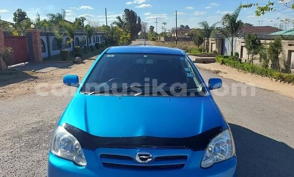 Nunua Ilio tumika Toyota Runx Bluu Gari ndani ya Borrowdale nchini Harare Nunua Ilio tumika Toyota Runx Bluu Gari ndani ya Borrowdale nchini Harare