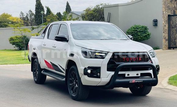 Acheter Occasion Voiture Toyota Hilux Blanc à Bindura, Mashonaland Central Acheter Occasion Voiture Toyota Hilux Blanc à Bindura, Mashonaland Central
