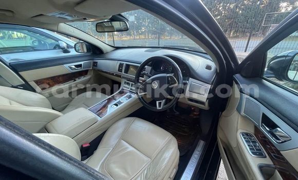 Acheter Occasion Voiture Jaguar XF Noir à Chegutu, Mashonaland West Acheter Occasion Voiture Jaguar XF Noir à Chegutu, Mashonaland West