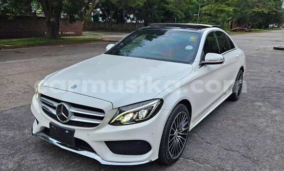 Acheter Occasion Voiture Mercedes‒Benz W29 Blanc à Belvédère, Harare Acheter Occasion Voiture Mercedes‒Benz W29 Blanc à Belvédère, Harare