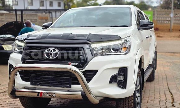 Acheter Occasion Voiture Toyota Hilux Blanc à Belvédère, Harare Acheter Occasion Voiture Toyota Hilux Blanc à Belvédère, Harare