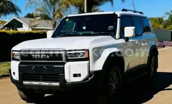 Acheter Occasion Voiture Toyota Land Cruiser Blanc à Bindura, Mashonaland Central Acheter Occasion Voiture Toyota Land Cruiser Blanc à Bindura, Mashonaland Central