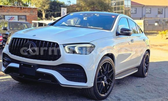 Acheter Occasion Voiture Mercedes‒Benz GLC Blanc à Belvédère, Harare Acheter Occasion Voiture Mercedes‒Benz GLC Blanc à Belvédère, Harare