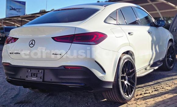 Acheter Occasion Voiture Mercedes‒Benz GLC Blanc à Belvédère, Harare Acheter Occasion Voiture Mercedes‒Benz GLC Blanc à Belvédère, Harare