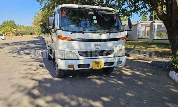 Tenga Tsaru Toyota Dyna Chena Mota in Bindura in Mashonaland yePakati