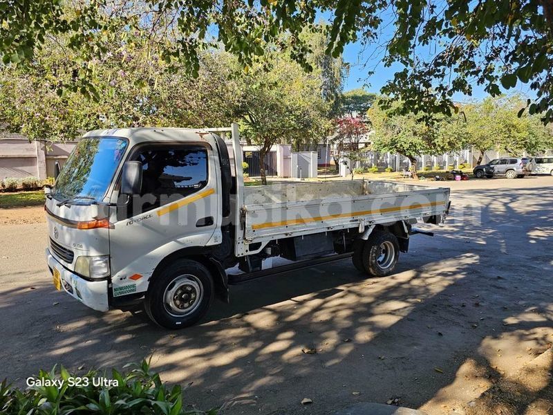 Big with watermark toyota dyna mashonaland central bindura 35609