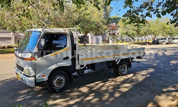 Acheter Occasion Voiture Toyota Dyna Blanc à Bindura, Mashonaland Central Acheter Occasion Voiture Toyota Dyna Blanc à Bindura, Mashonaland Central