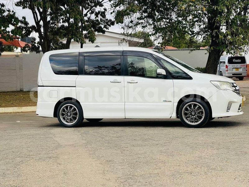 Big with watermark nissan serena mashonaland central bindura 35613